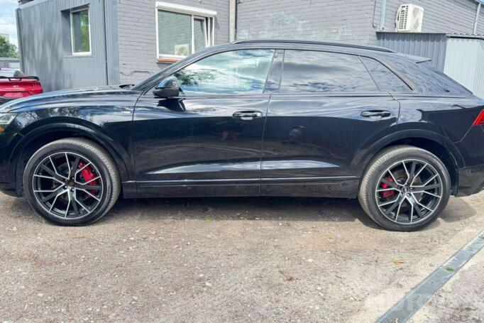 Audi Q8 1 generation Crossover