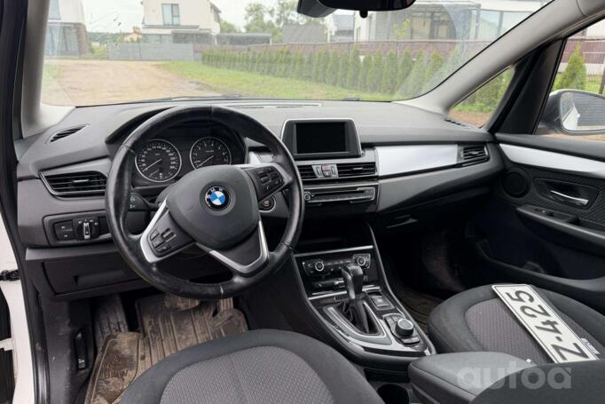 BMW 2 Series F44