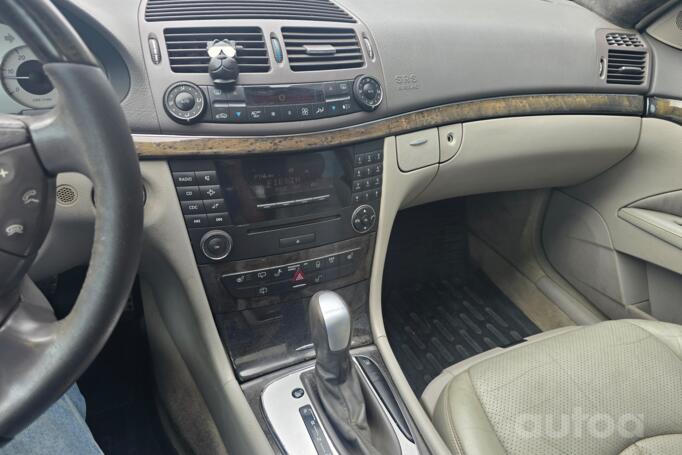 Mercedes-Benz E-Class W211/S211 wagon 5-doors