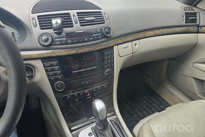 Mercedes-Benz E-Class W211/S211 wagon 5-doors