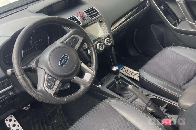 Subaru Forester 2016
