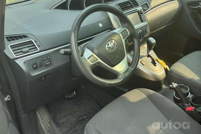 Toyota Verso 2013