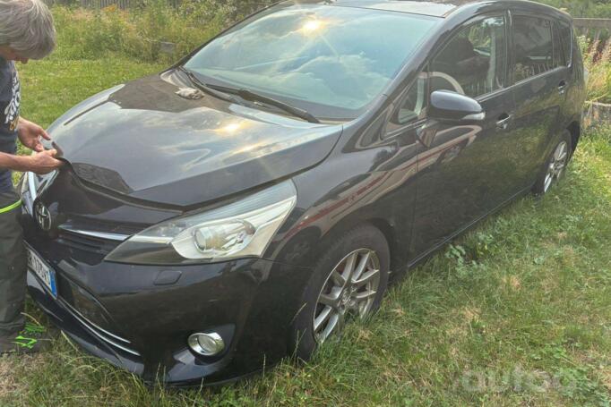Toyota Verso 2013