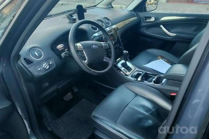 Ford S-Max 2011