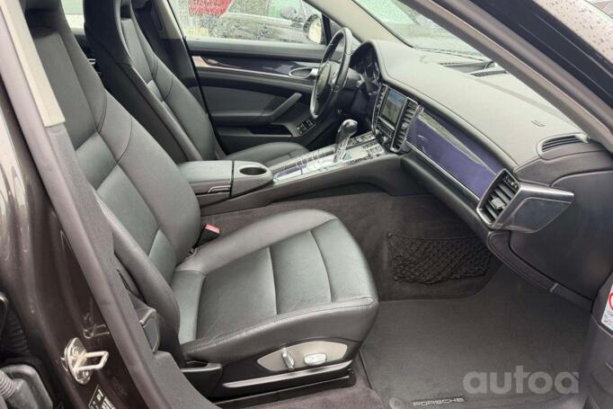 Porsche Panamera 970 Liftback