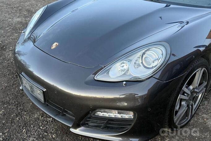 Porsche Panamera 970 Liftback