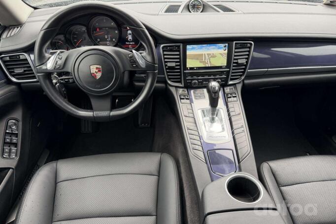 Porsche Panamera 970 Liftback