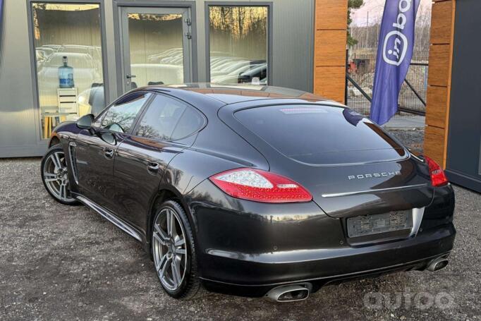 Porsche Panamera 970 Liftback