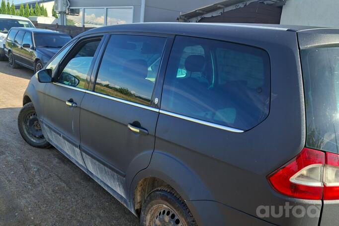 Ford Galaxy 2 generation Minivan