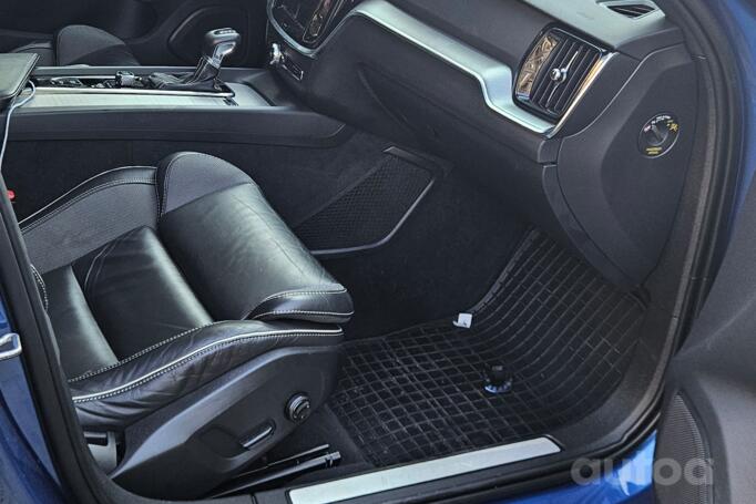 Volvo V60 2 generation wagon 5-doors
