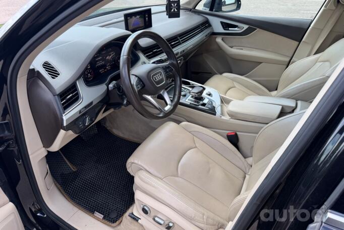 Audi Q7 4M Crossover
