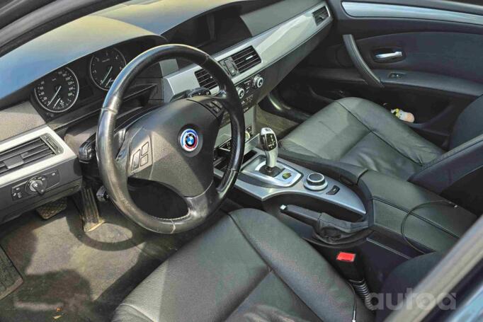 BMW 525
