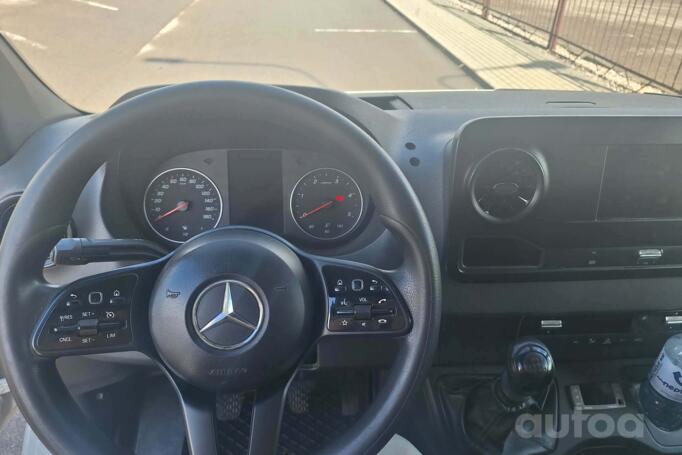 Mercedes-Benz Sprinter Third generation
