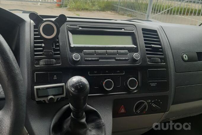 Volkswagen Transporter T5 [restyling] Crew Bus minivan 4-doors