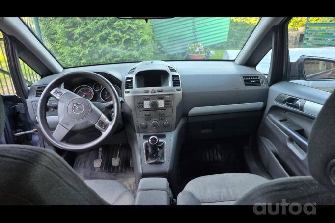 Opel Zafira B Minivan 5-doors