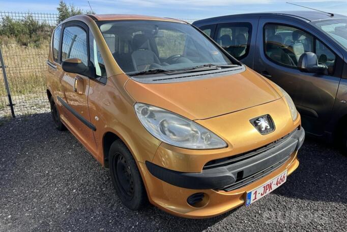 Peugeot 1007 1 generation Minivan