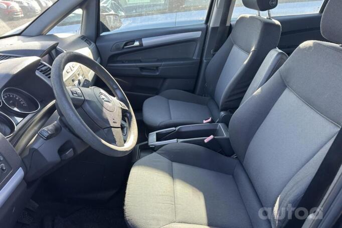 Opel Zafira B Minivan 5-doors
