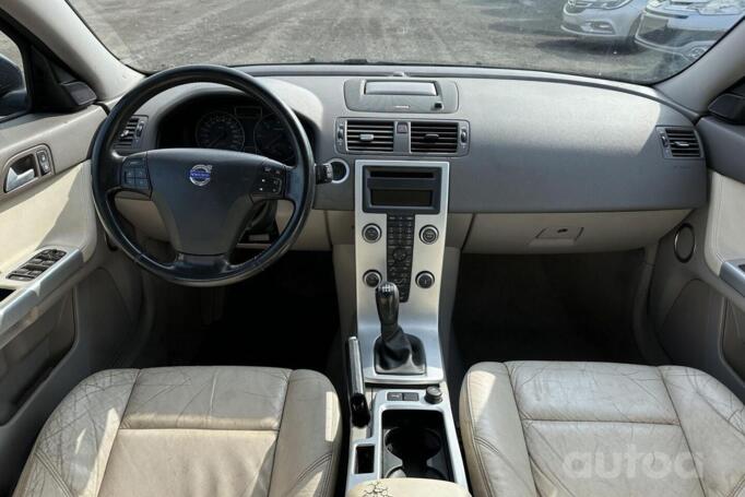 Volvo V50 1 generation [restyling]