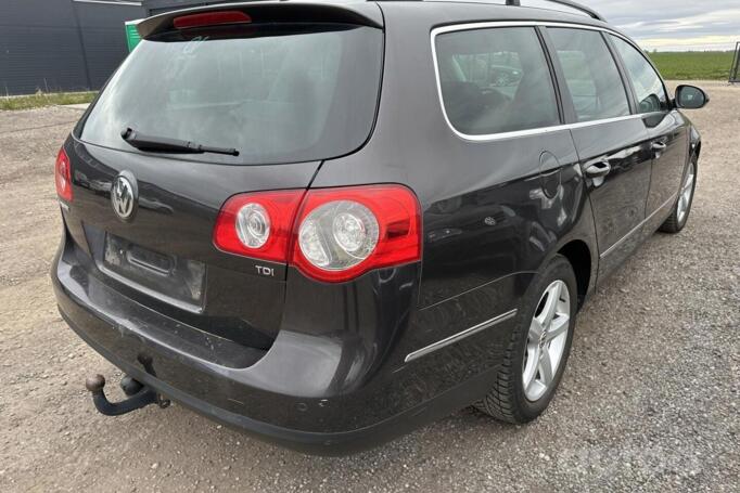 Volkswagen Passat B6 wagon 5-doors