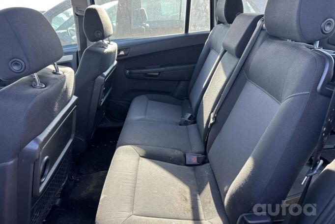 Opel Zafira B Minivan 5-doors