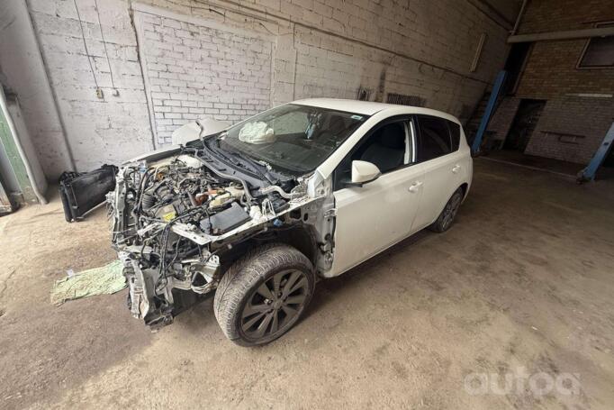 Toyota Auris 2 generation Hatchback 5-doors