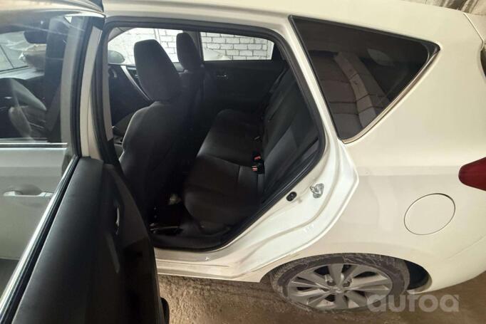 Toyota Auris 2 generation Hatchback 5-doors