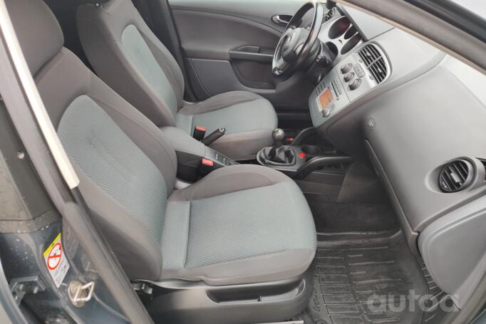 SEAT Toledo 3 generation Hatchback