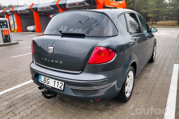 SEAT Toledo 3 generation Hatchback