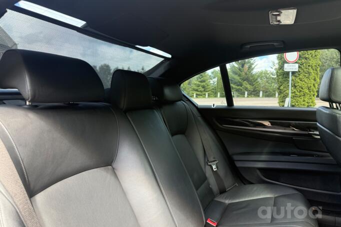 BMW 7 Series F01/F02 Sedan