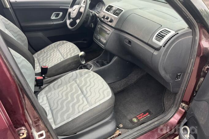 Skoda Fabia 5J [restyling] Combi wagon 5-doors