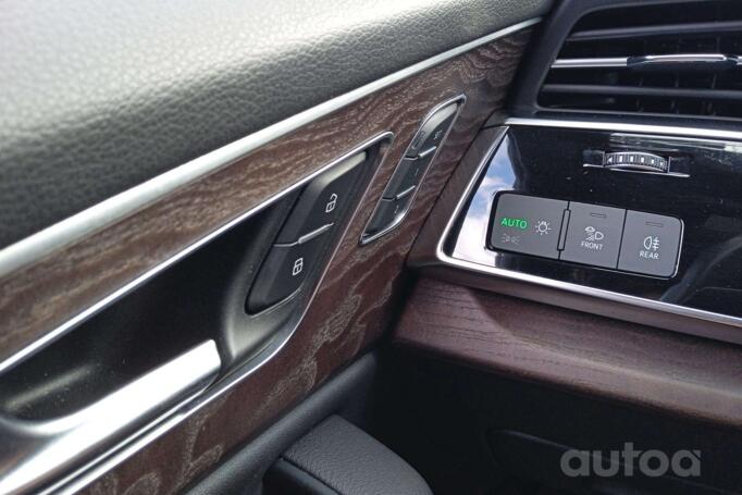 Audi Q8 1 generation Crossover