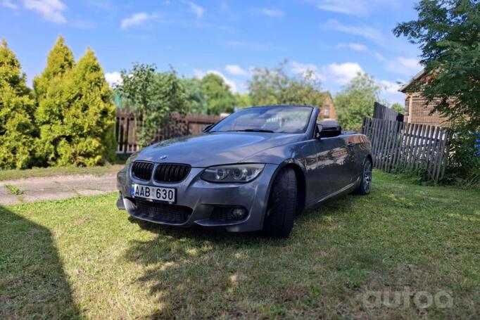 BMW 330 2010