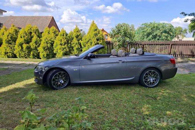 BMW 330 2010