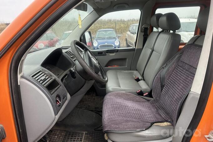 Volkswagen Transporter T5 Minivan 4-doors