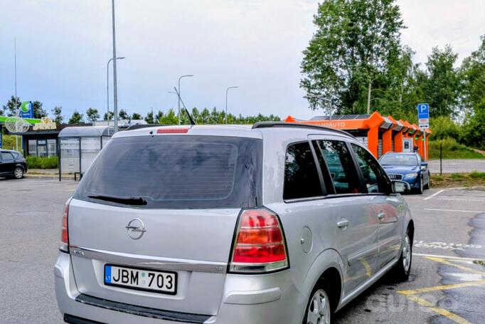 Opel Zafira B Minivan 5-doors