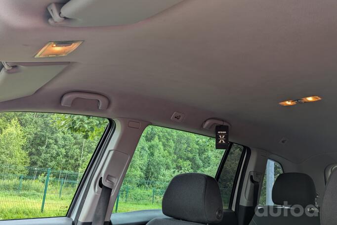 Opel Zafira B Minivan 5-doors