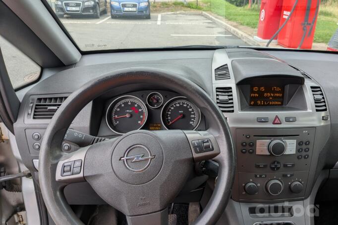 Opel Zafira B Minivan 5-doors