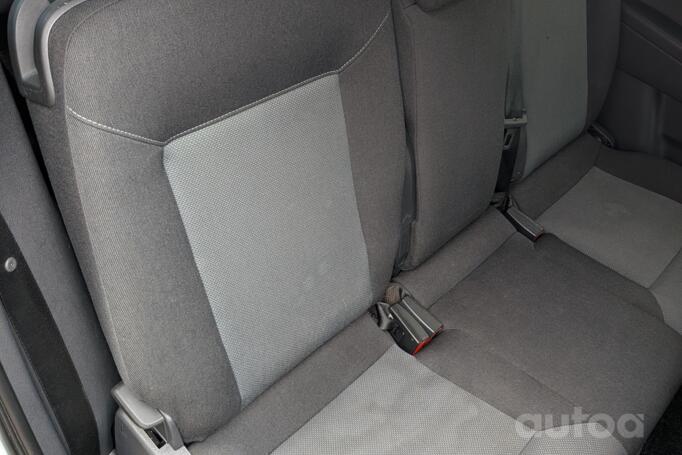 Opel Zafira B Minivan 5-doors