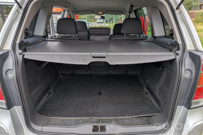 Opel Zafira B Minivan 5-doors