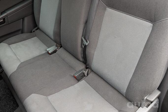 Opel Zafira B Minivan 5-doors