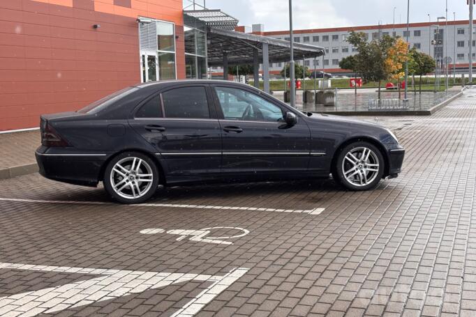 Mercedes-Benz C-Class W203/S203/CL203 [restyling] Sedan 4-doors
