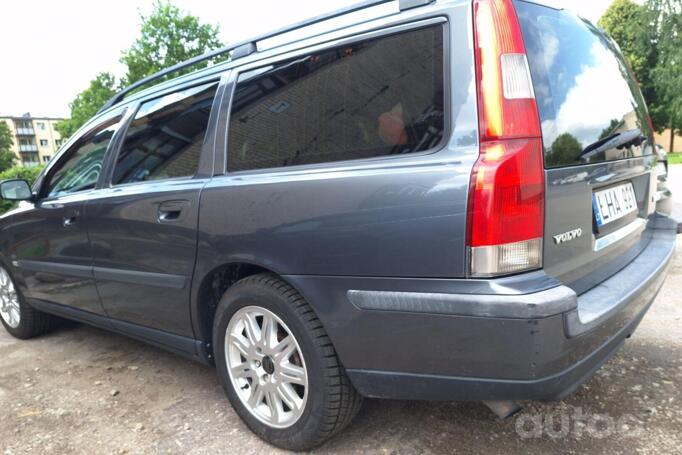 Volvo V70 2003