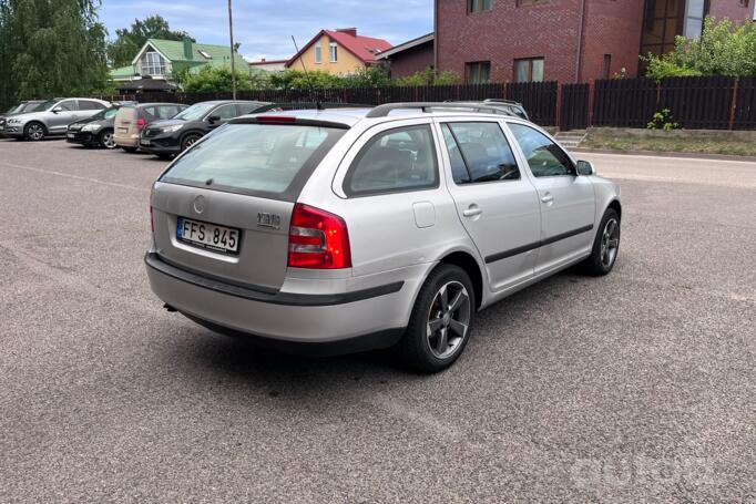 Skoda Octavia 2 generation Combi wagon 5-doors