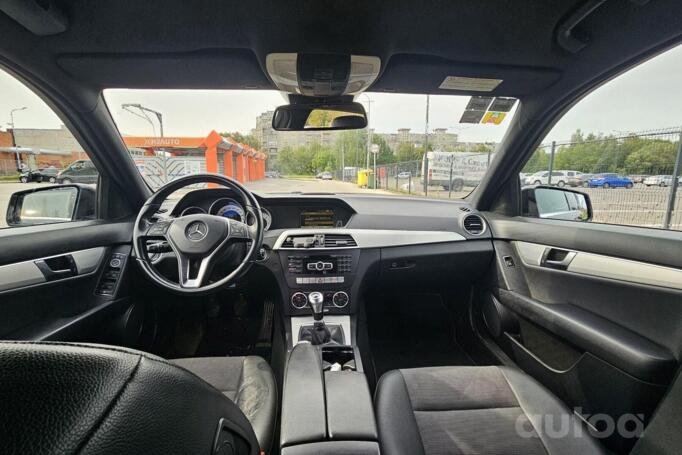 Mercedes-Benz C-Class W204/S204/C204 [restyling] wagon 5-doors