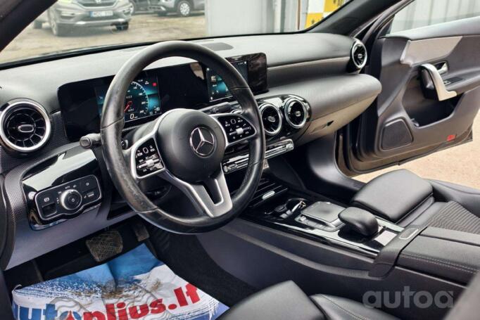 Mercedes-Benz A180 W117/V177 (2018-2021) Hatchback 5-doors