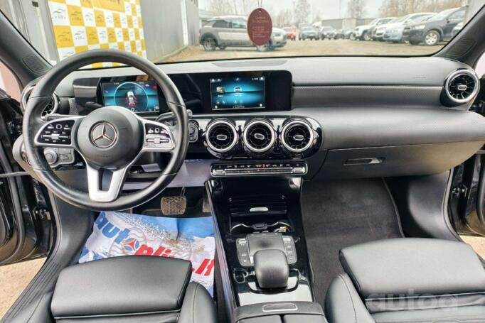 Mercedes-Benz A180 W117/V177 (2018-2021) Hatchback 5-doors