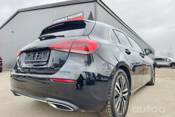 Mercedes-Benz A180 W117/V177 (2018-2021) Hatchback 5-doors