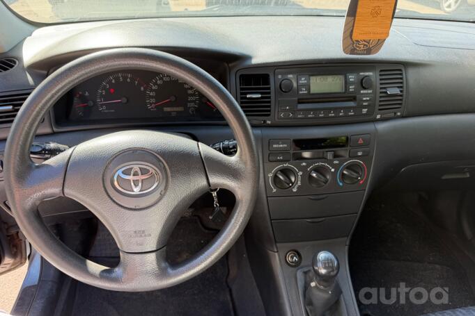 Toyota Corolla E120 Hatchback 5-doors