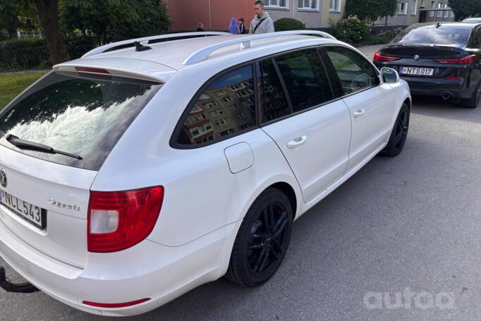 Skoda Superb 2012