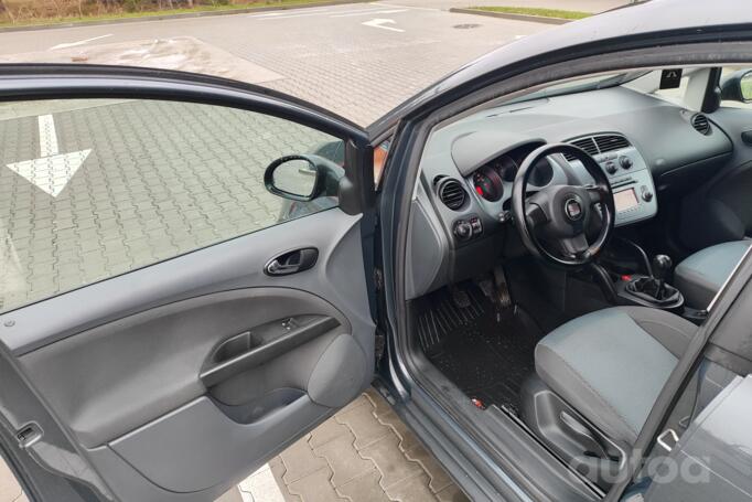SEAT Toledo 3 generation Hatchback